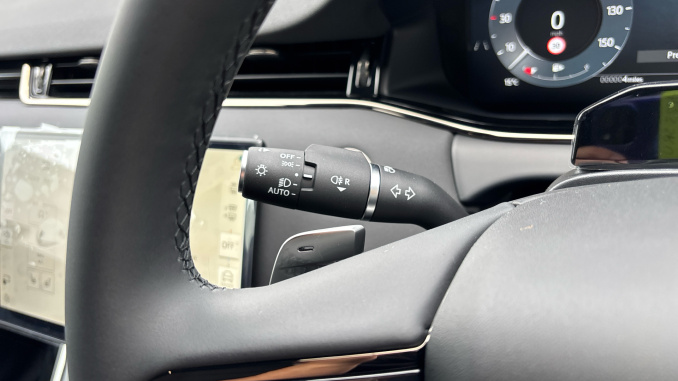 Land Rover Range Rover Evoque 2.0 D200 Hoxton Edition 5dr Auto Diesel Hatchback - Image 35